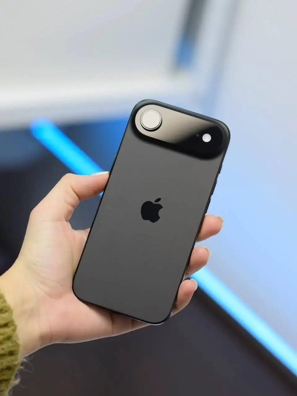 iPhone 17 Air Black 512Gb с гарантией и доставкой - Смартфоны (Электроника) в Саратов