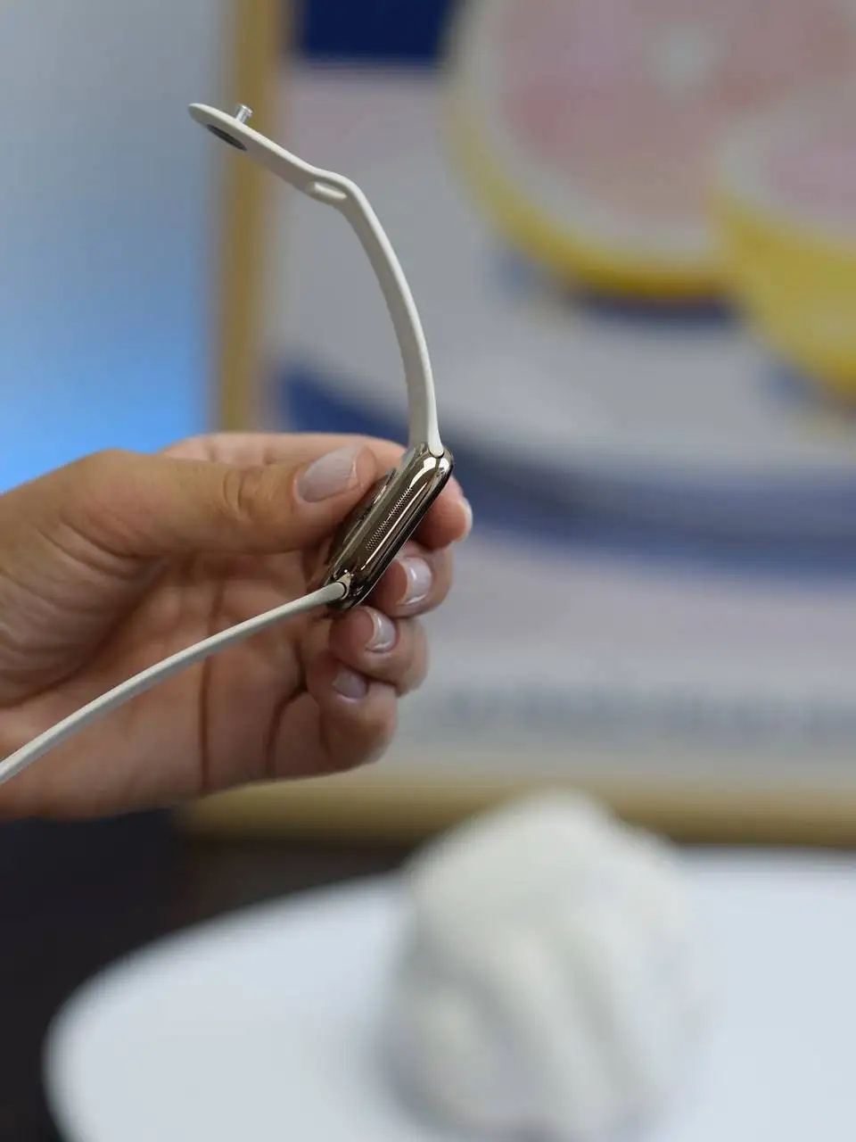 Apple Watch 10 Gold Titanium 42mm - Часы (Электроника) в Саратов