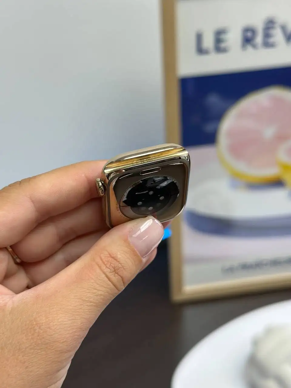 Apple Watch 10 Gold Titanium 42mm - Часы (Электроника) в Саратов