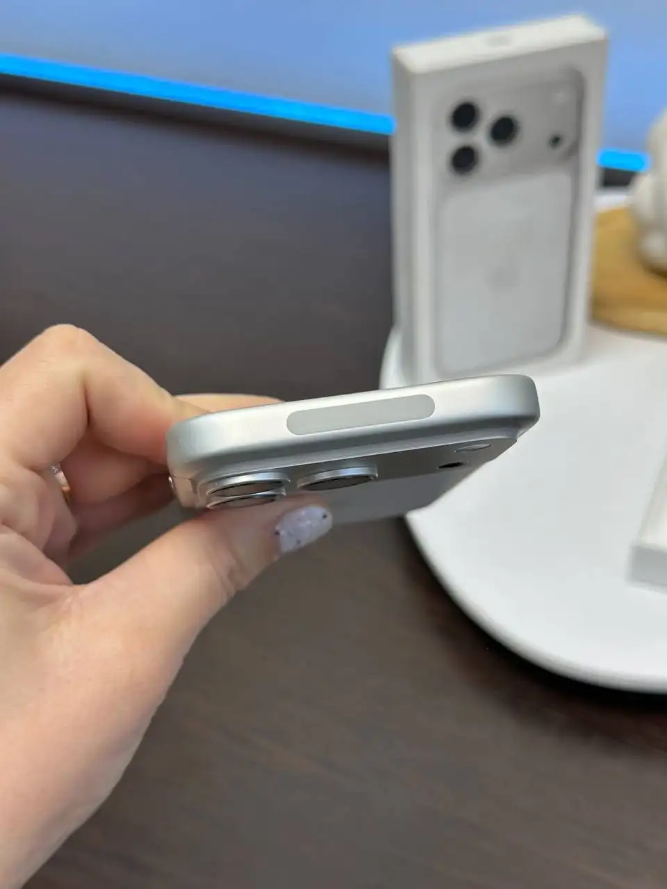 iPhone 17 Pro Silver 1Tb - Смартфоны (Электроника) в Саратов