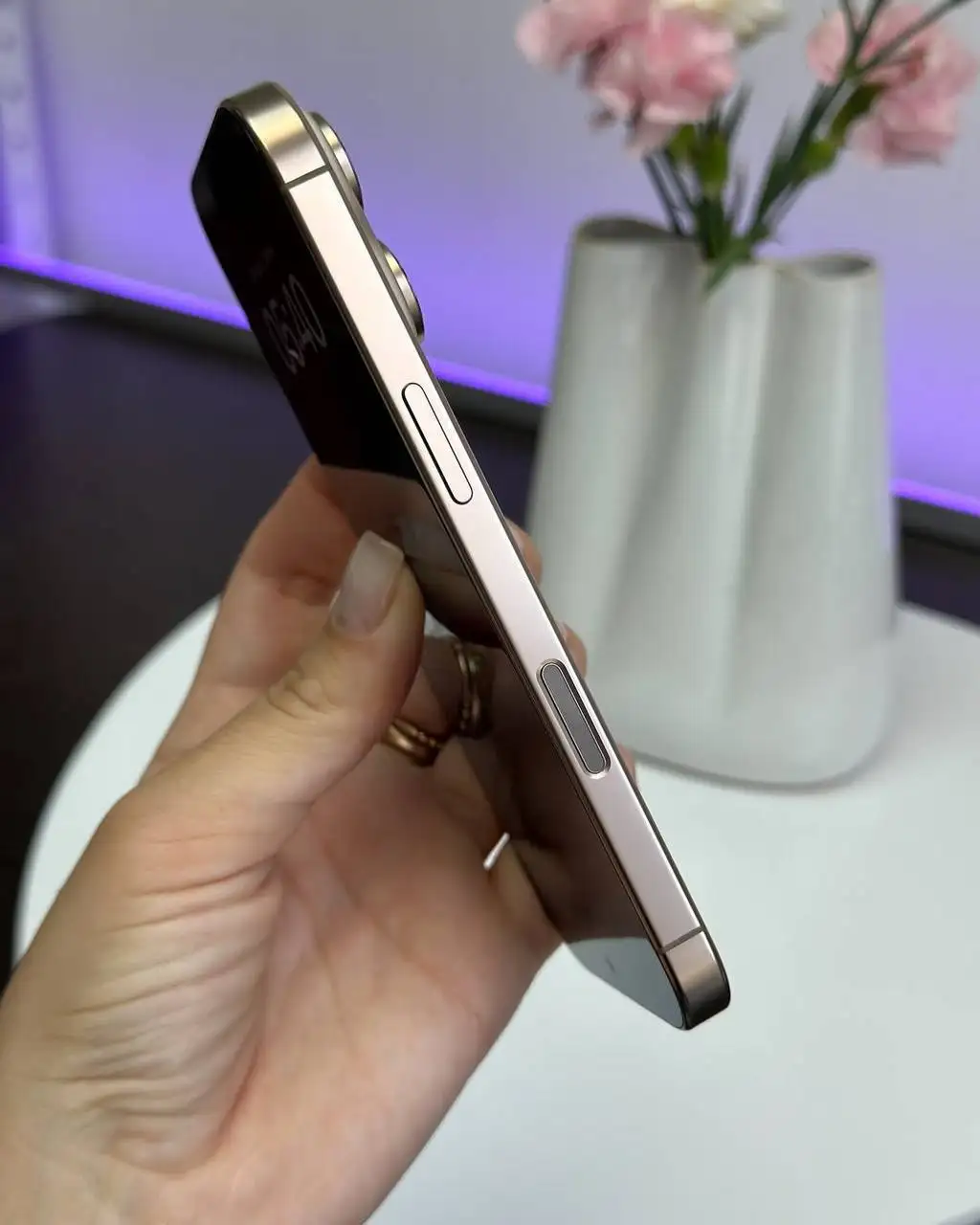 iPhone 16 Pro Desert Titanium 256Gb - Смартфоны (Электроника) в Саратов