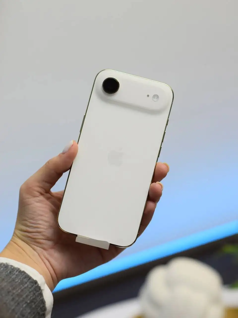 iPhone 17 Air Light Gold 256Gb - Смартфоны (Электроника) в Саратов