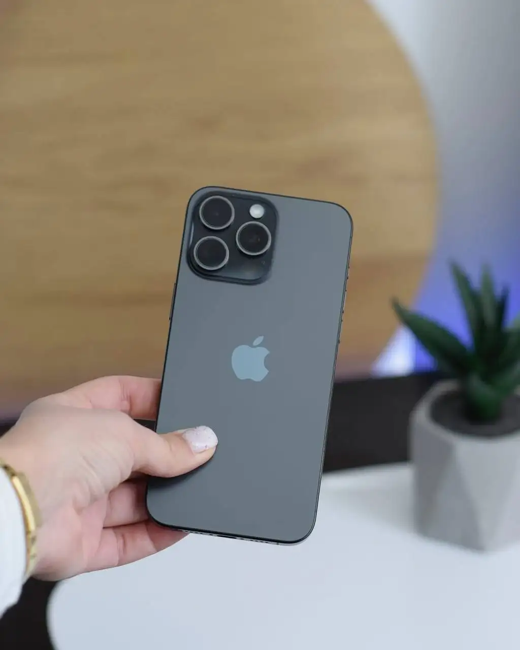 iPhone 15 Pro Max Black Titanium 512Gb - Смартфоны (Электроника) в Саратов