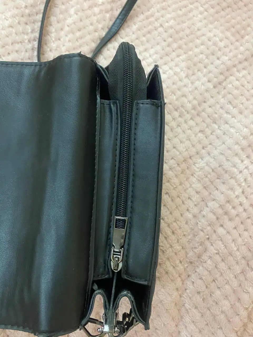 Женская сумка кросс боди через плечо из экокожи - Сумки и аксессуары (Одежда) в Саратов