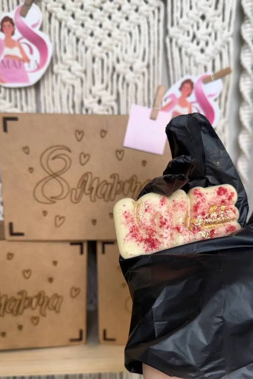 Набор шоколада для девушек в деревянной коробочке - Барахолка в Саратов