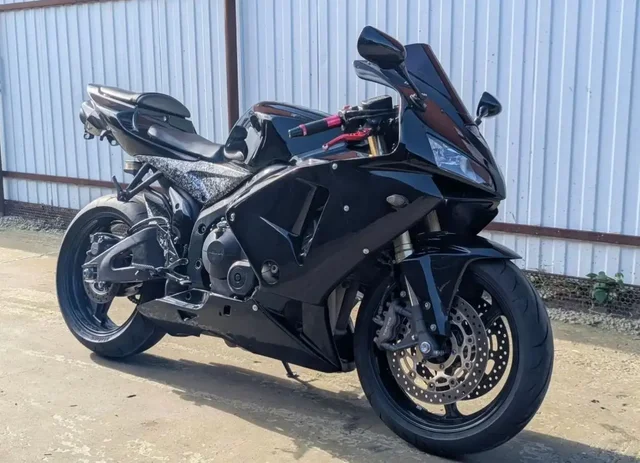 Продажа Honda CBR 600RR - Аудио и мультимедиа в Саратов
