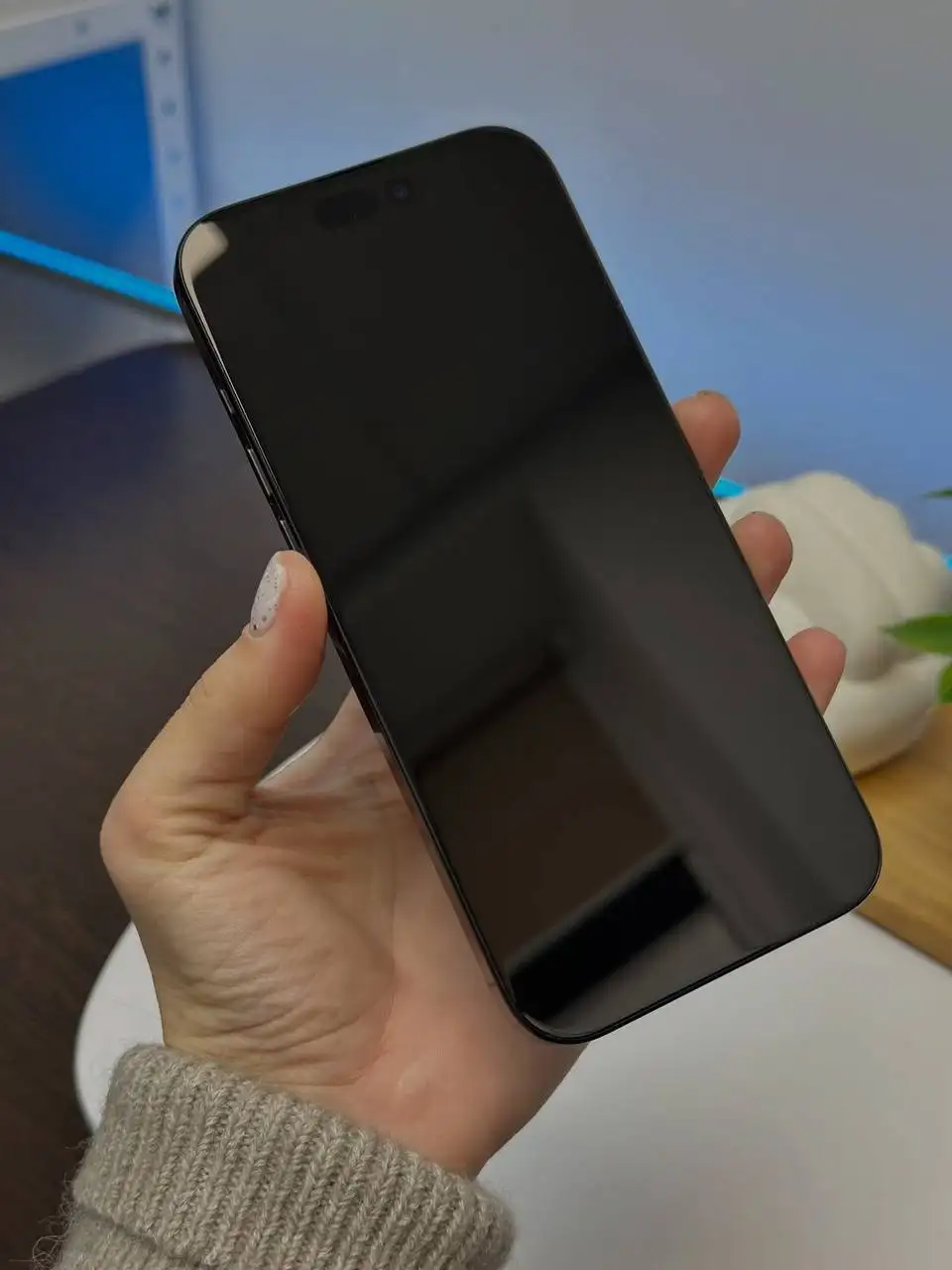 iPhone 16 Pro Max Black Titanium 256Gb - Смартфоны (Электроника) в Саратов