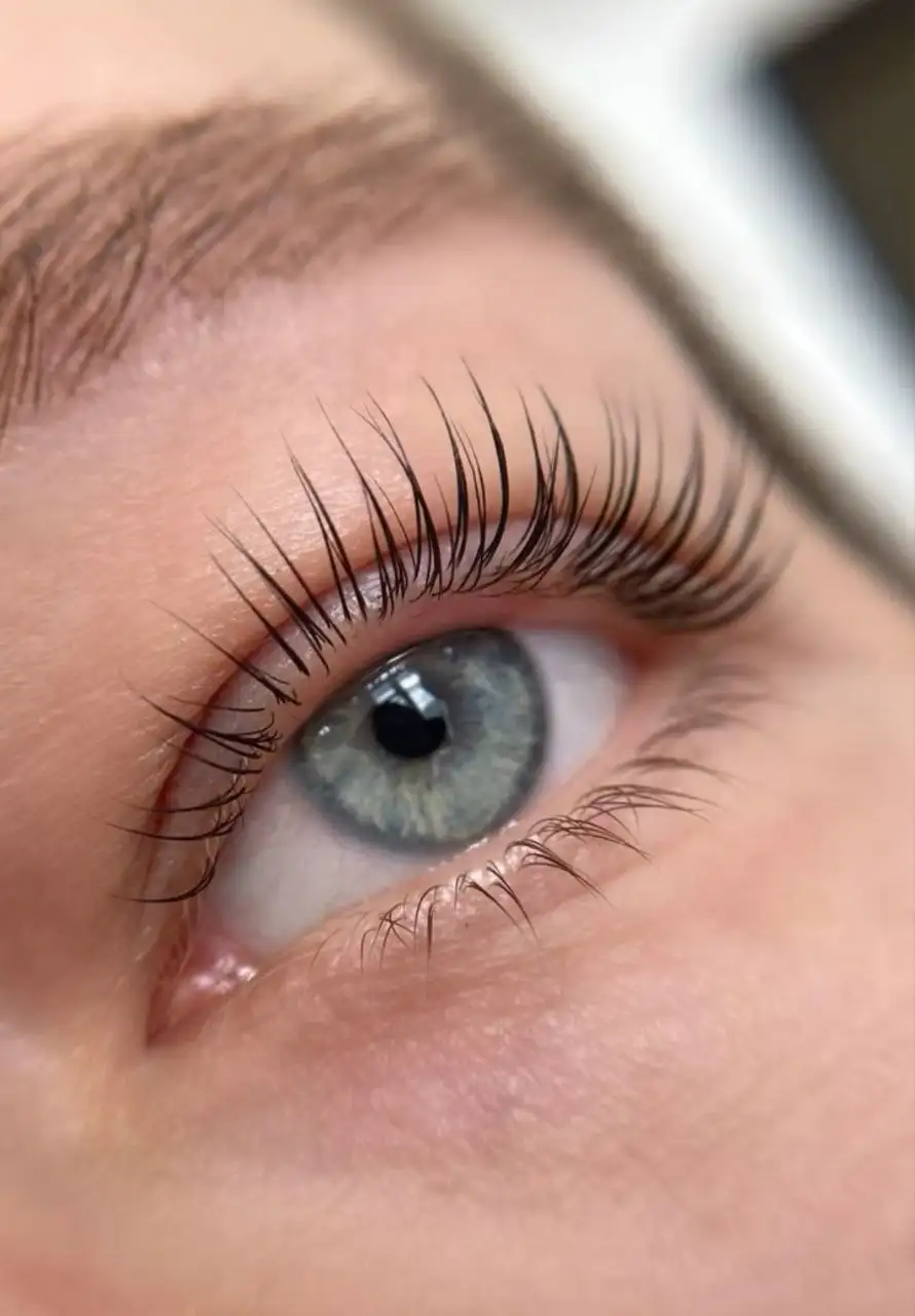 Процедуры коррекции бровей и ресниц, перманентный макияж - Красота (Услуги) в Саратов