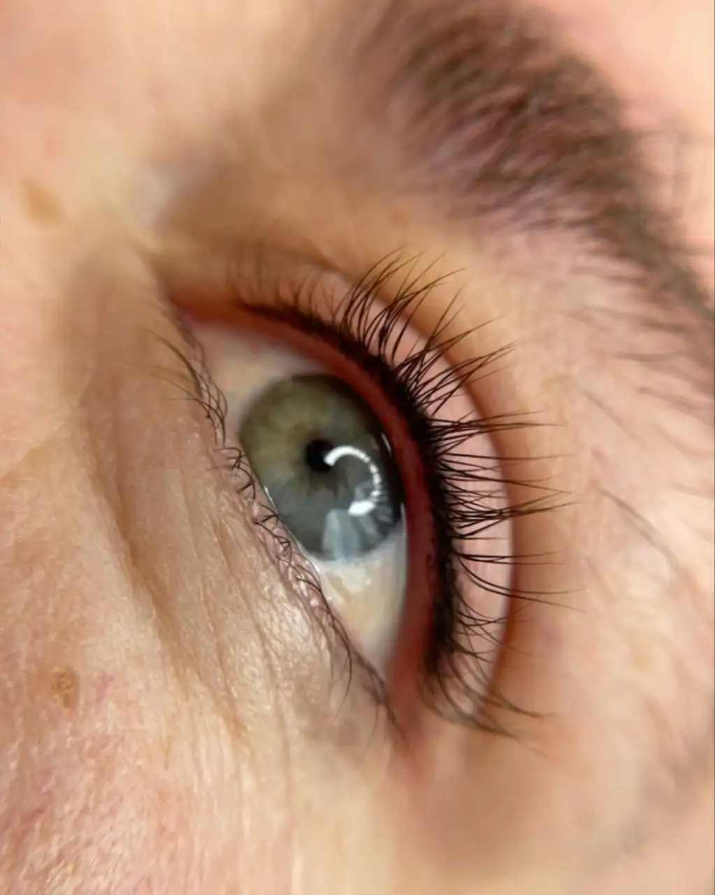 Процедуры коррекции бровей и ресниц, перманентный макияж - Красота (Услуги) в Саратов