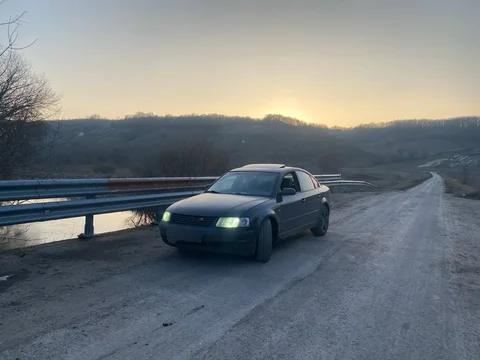 Volkswagen Passat B5 1998 года выпуска 1.8 TDI - Минивэны в Белгород