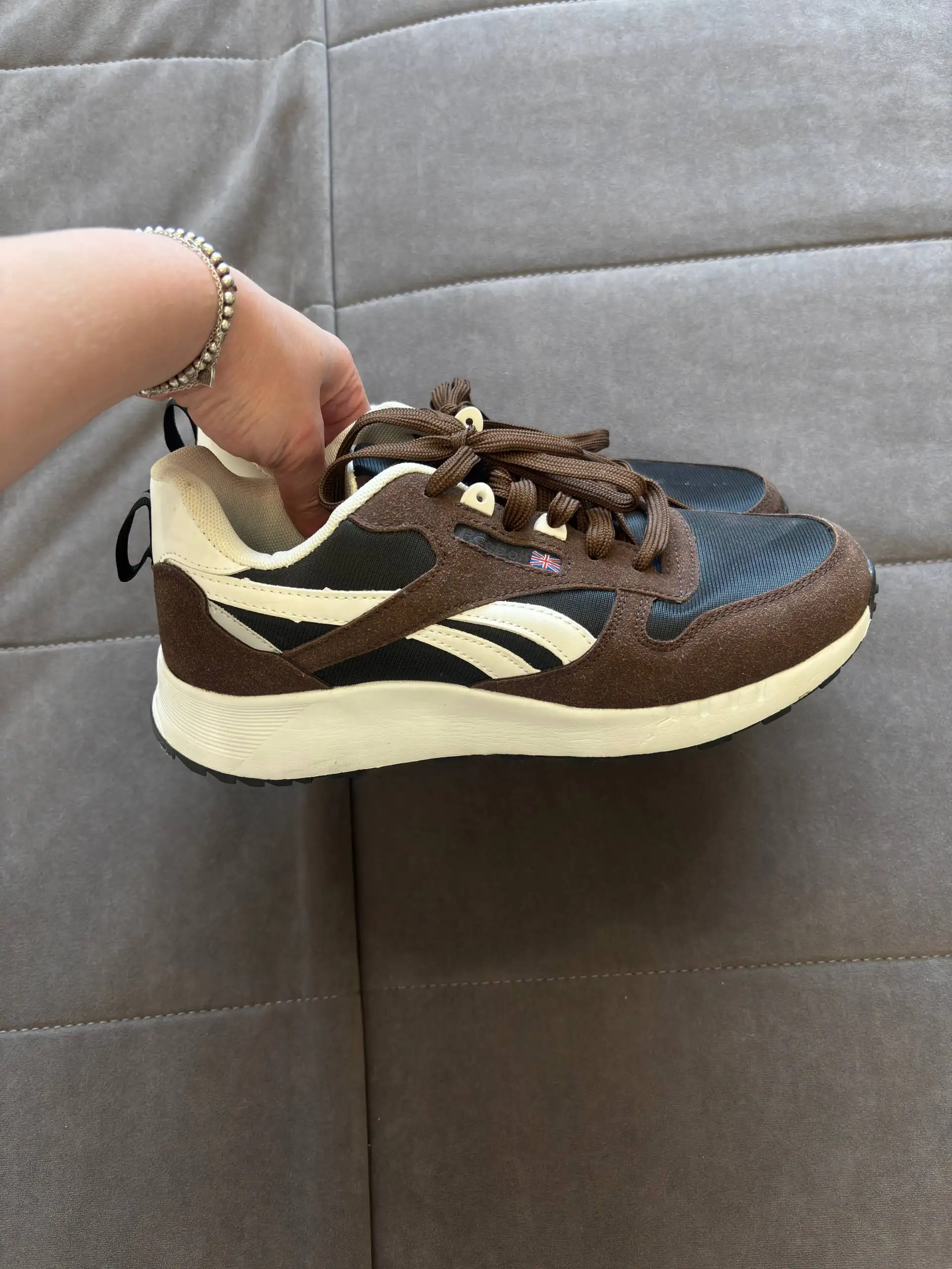 Продажа обуви и одежды - Обувь и одежда (Одежда) в Белгород