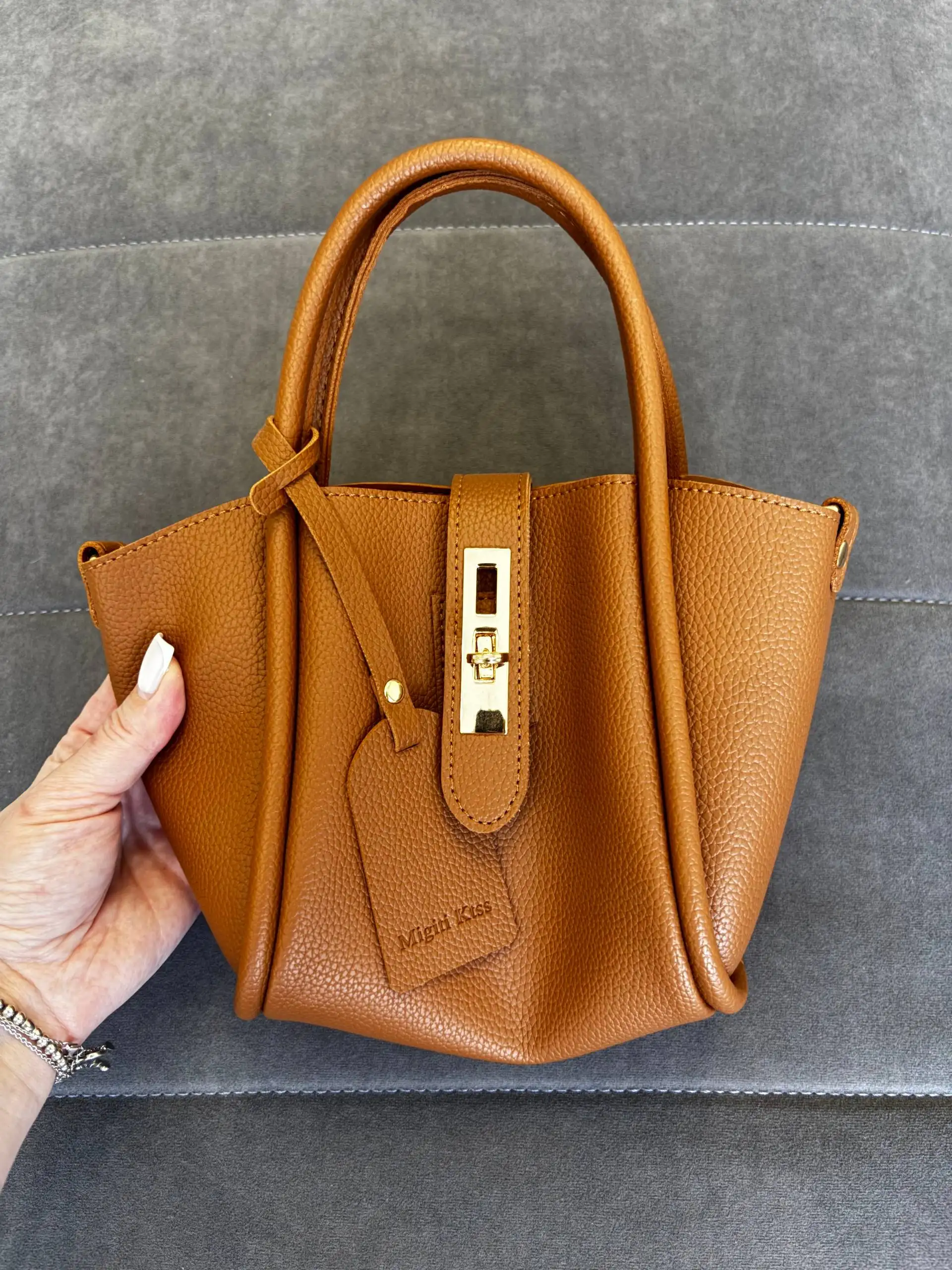 Распродажа обуви и одежды - Женская одежда (Одежда) в Белгород