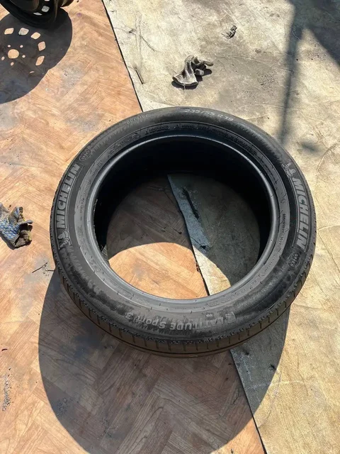 Продам комплект шин Michelin Latitude Sport 3 - частное объявление в Белгород