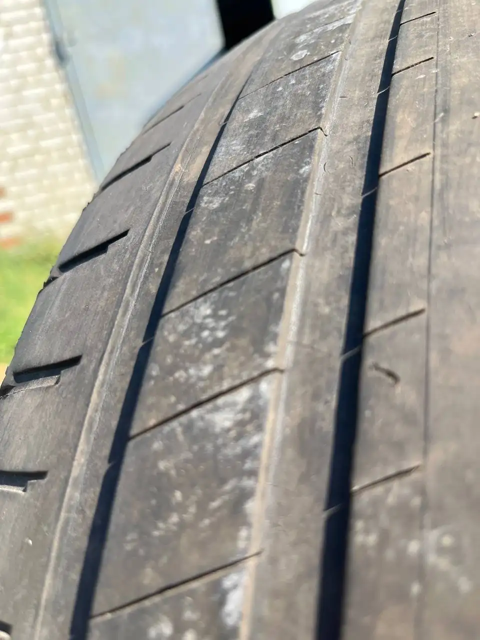 Продам комплект шин Michelin Latitude Sport 3 - Автошины и диски (Авто) в Белгород