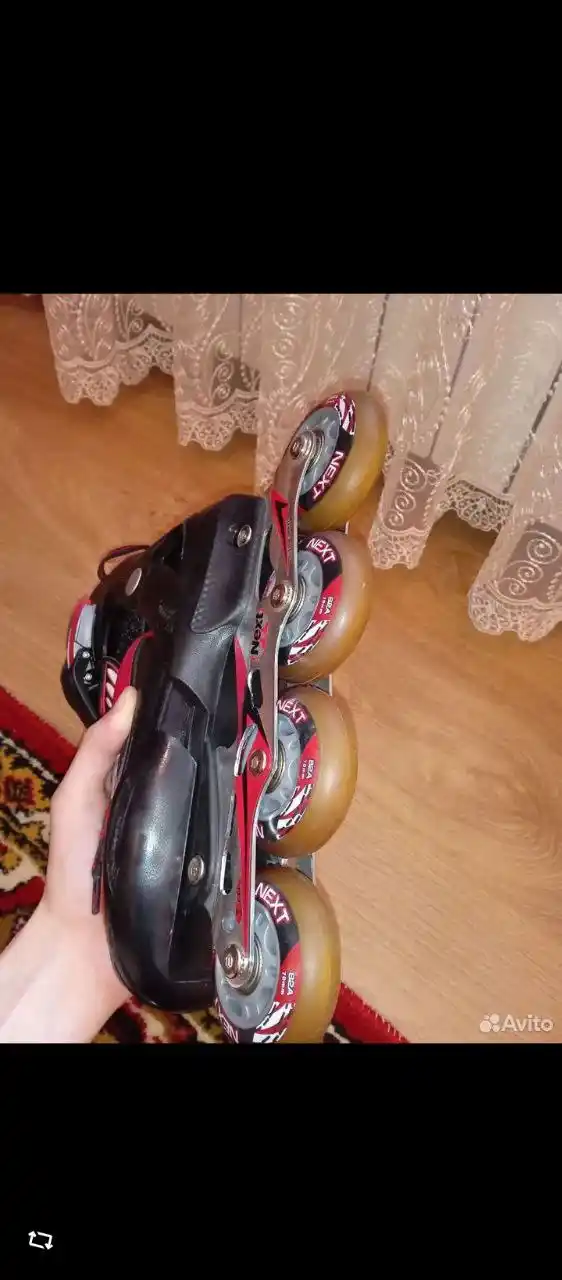 Продам ролики и туфли