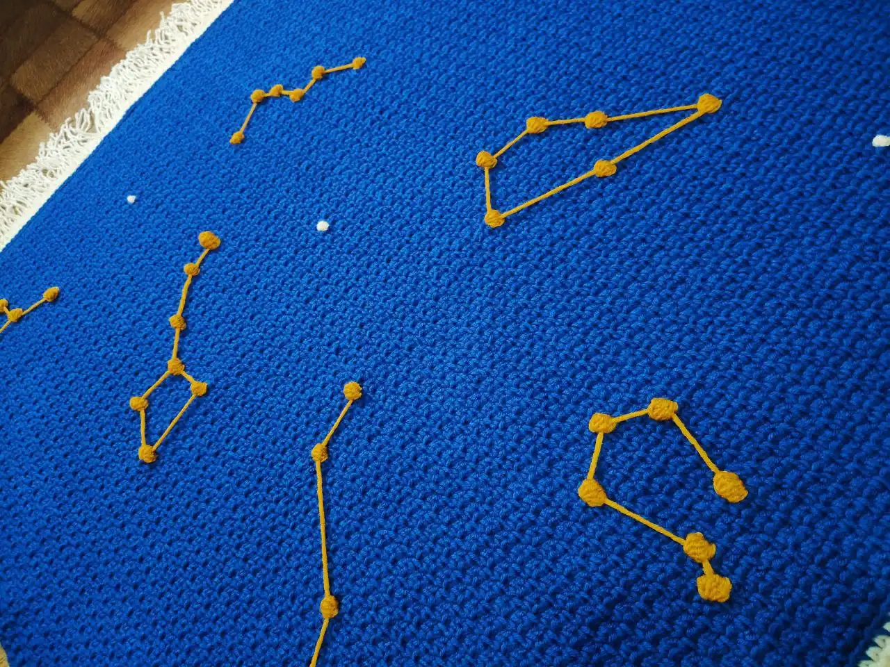 Продажа вязаных пледов ручной работы