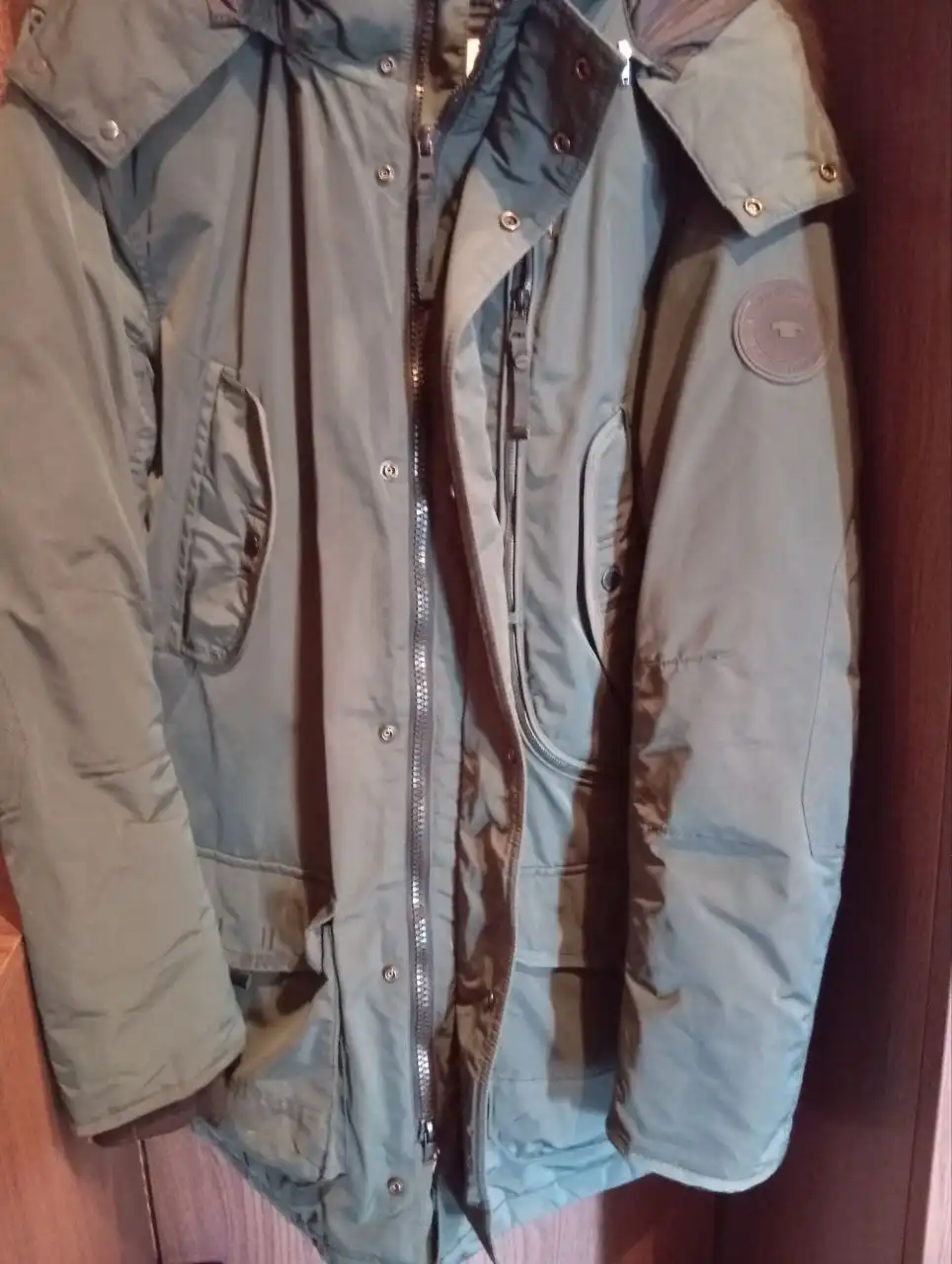 Продается зимний пуховик размер 52-54