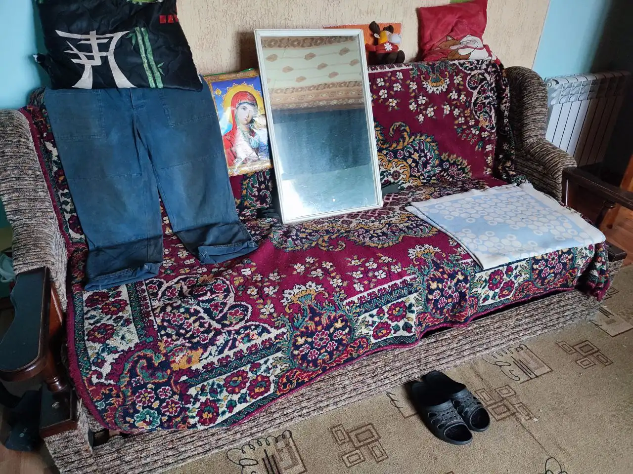 Диван в хорошем состоянии