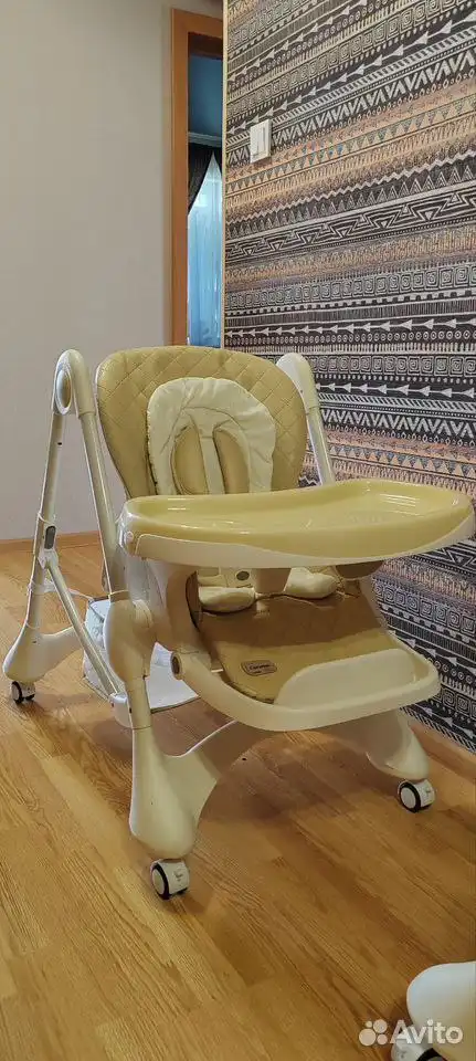 Стул для кормления Carrello б/у