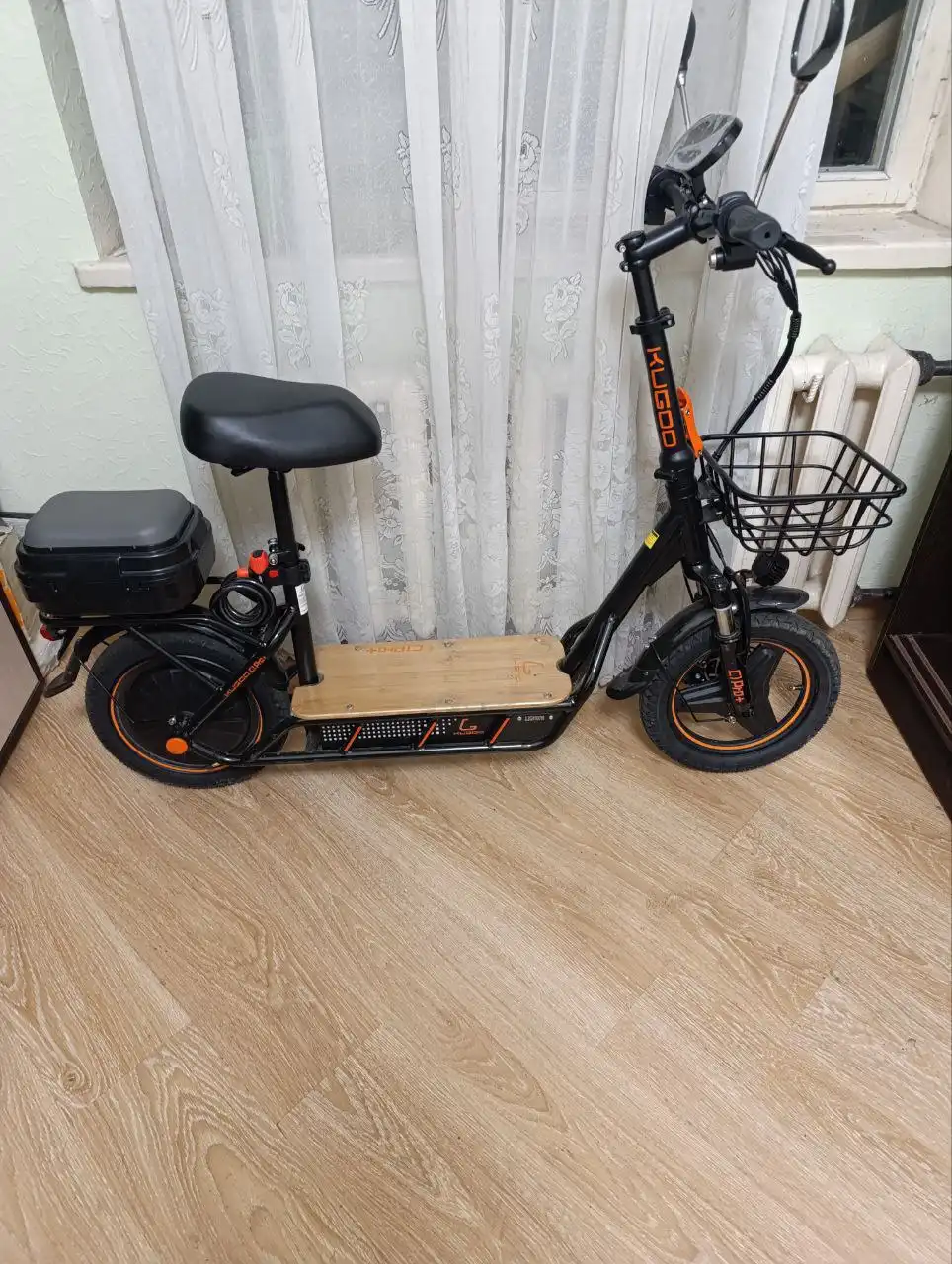 Продам электроскутер Cugo C1 pro+ 2025 года