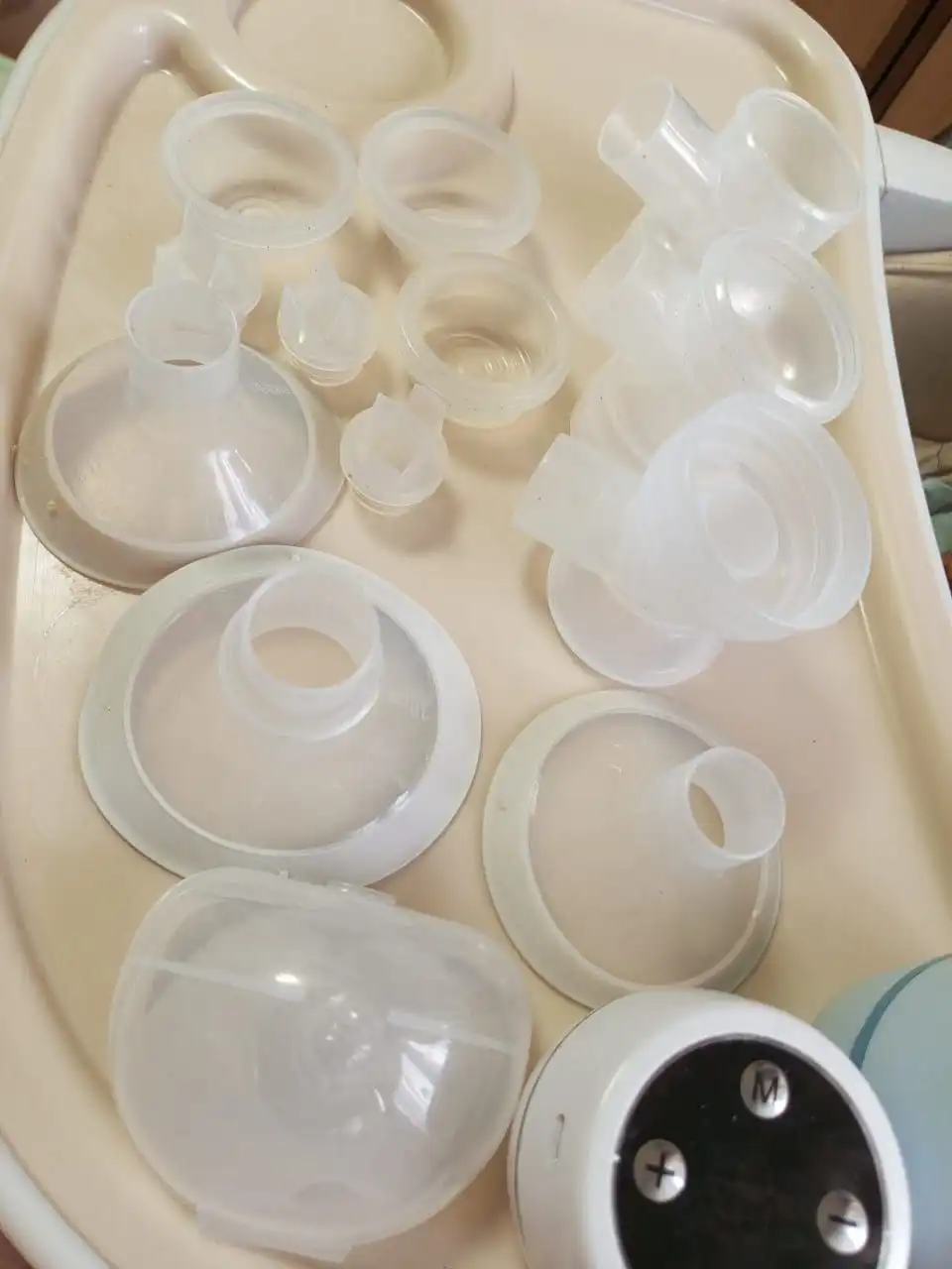 Продажа молокоотсосов с насадками и комплектующими