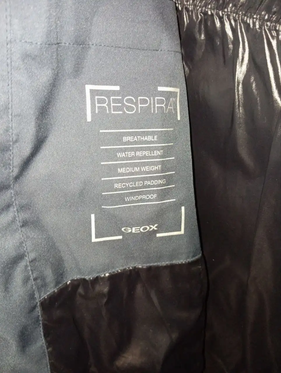 Продается женский зимний пуховик 46-48 размера