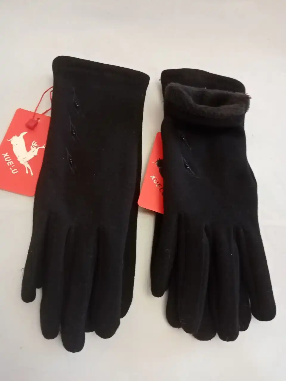 Продажа женских утепленных трикотажных перчаток