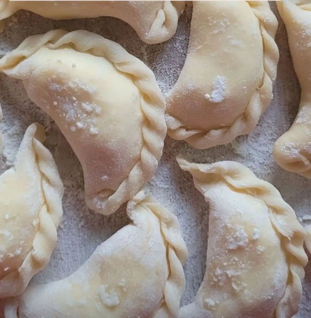 Домашние вареники с разными начинками