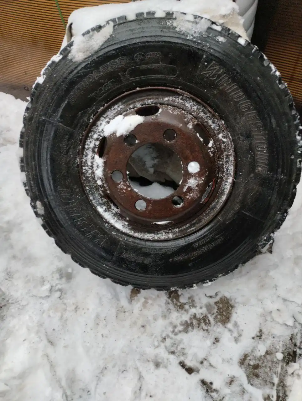 Продам колесо на грузовик