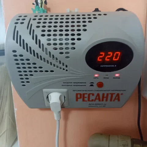 Продам стабилизатор Ресанта - Телевизоры в Белгород