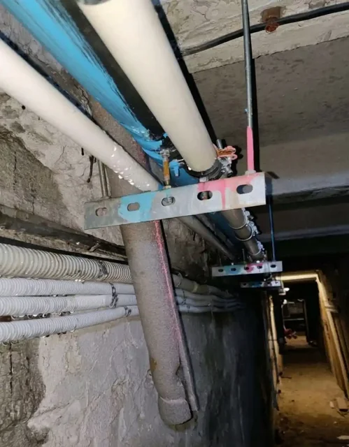 Жалоба на протекающие трубы и плесень в подвале - Фотоуслуги в Белгород