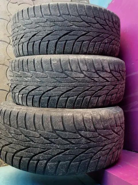 Продам зимние шины 255/50/19 - Шины в Белгород