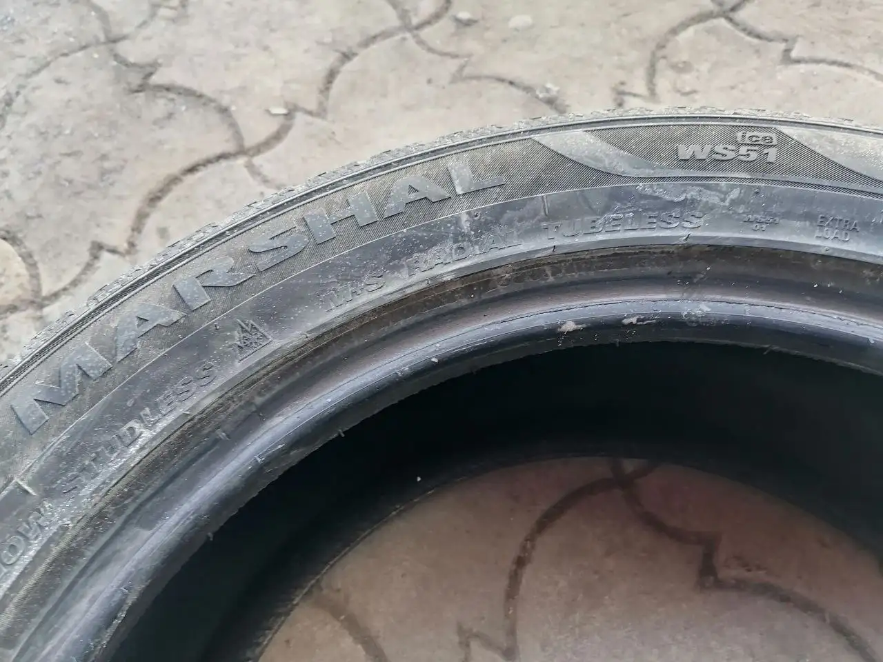 Продам зимние шины 255/50/19 - Шины и диски (Авто) в Белгород