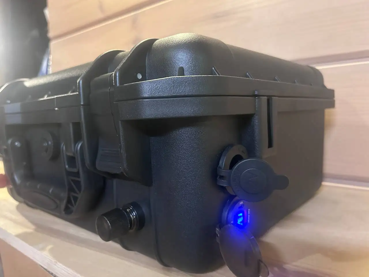 Автономная электростанция Lifepo4 320Ah в кейсе - Аккумуляторы и батареи (Электроника) в Белгород