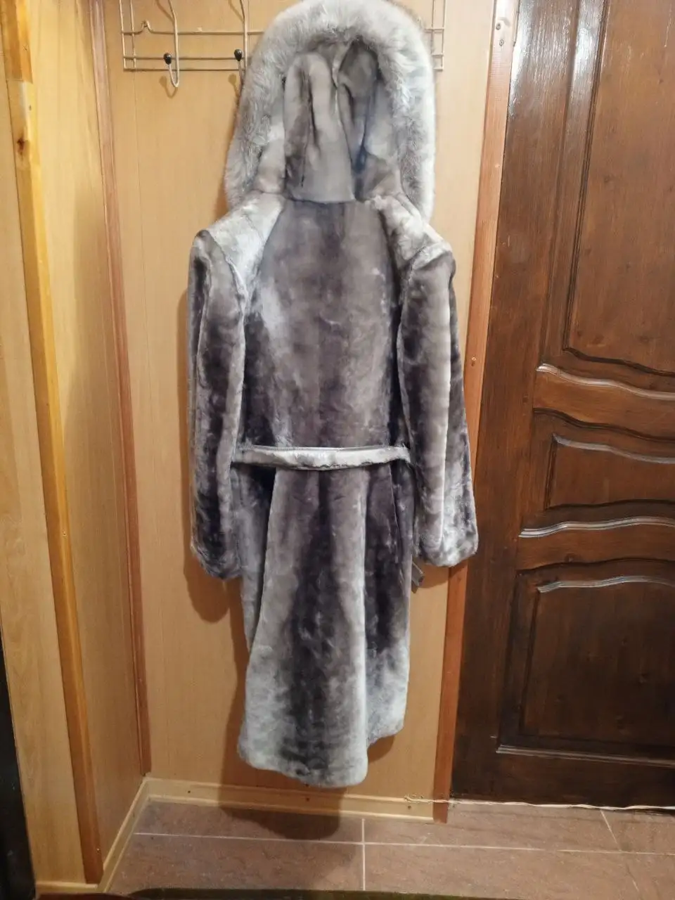 Продается шуба мутоновая натуральная размер 48 - Верхняя одежда (Одежда) в Белгород