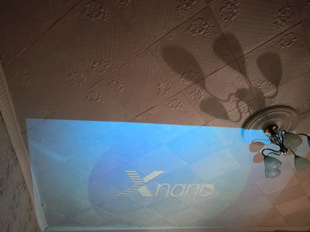 Продам микрофон и проектор - Электроника в Белгород