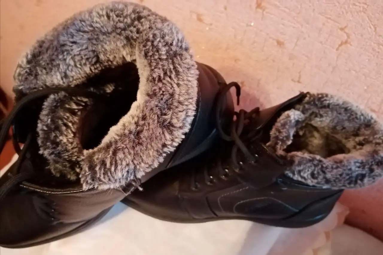 Продам зимние мужские п/сапоги размер 43-44 - Обувь (Одежда) в Белгород