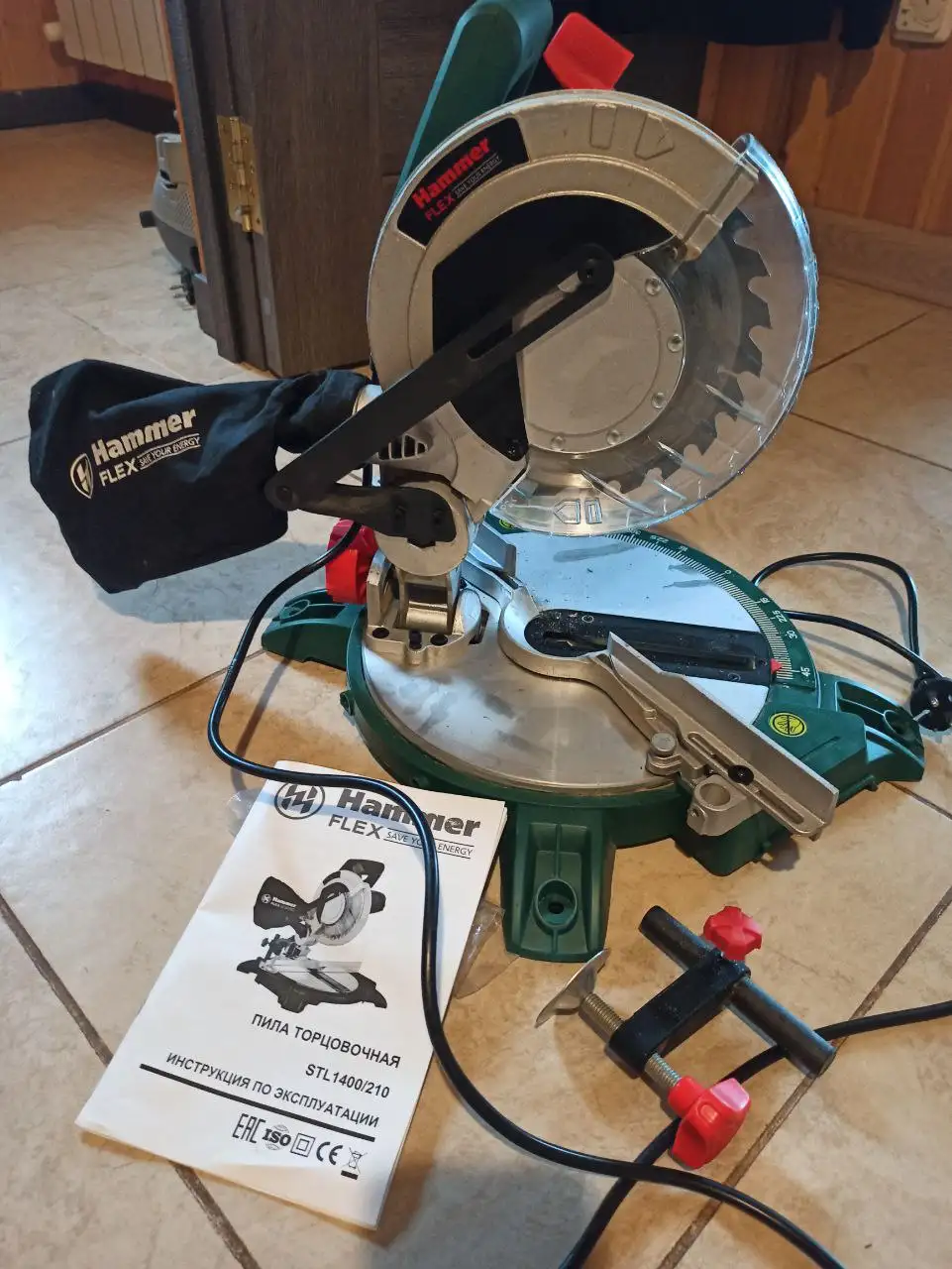 Торцовочная пила Хаммер, состояние новой - Электроинструменты (Готовый бизнес и оборудование) в Белгород