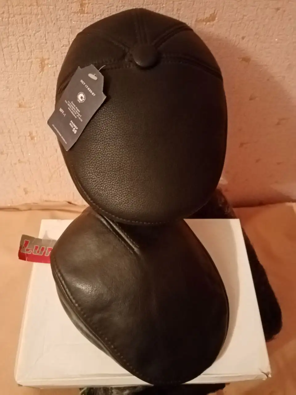 Продажа мужских кепок из кожи и замши 56 размера - Головные уборы (Одежда) в Белгород