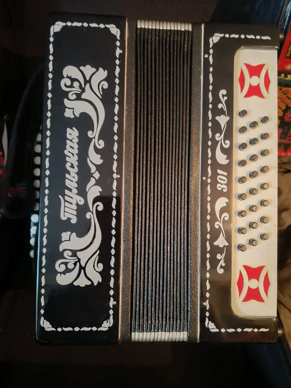 Продам гармонь абсолютно новую 1987г. - Музыкальные инструменты (Хобби и отдых) в Белгород