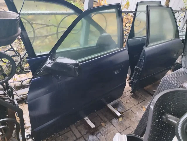 Продам двери в сборе на Audi A6 100 C4 - Аккумуляторы в Белгород