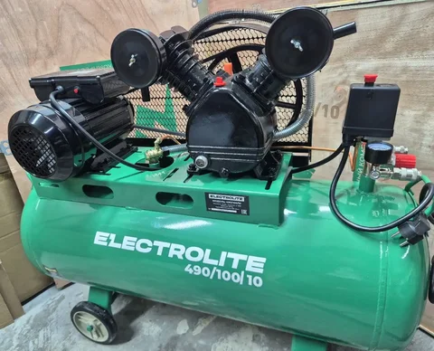 Продам новый компрессор 100 литров 2.2 кВт - Оборудование для пищевого производства в Белгород