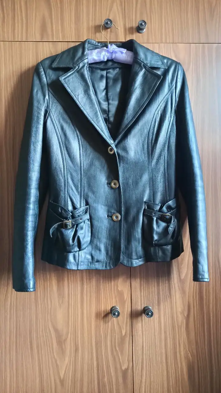 Стильная черная кожаная куртка 3 в 1 - Верхняя одежда (Одежда) в Белгород