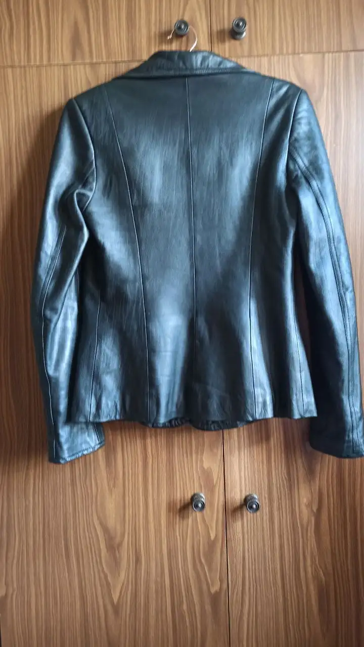 Стильная черная кожаная куртка 3 в 1 - Верхняя одежда (Одежда) в Белгород