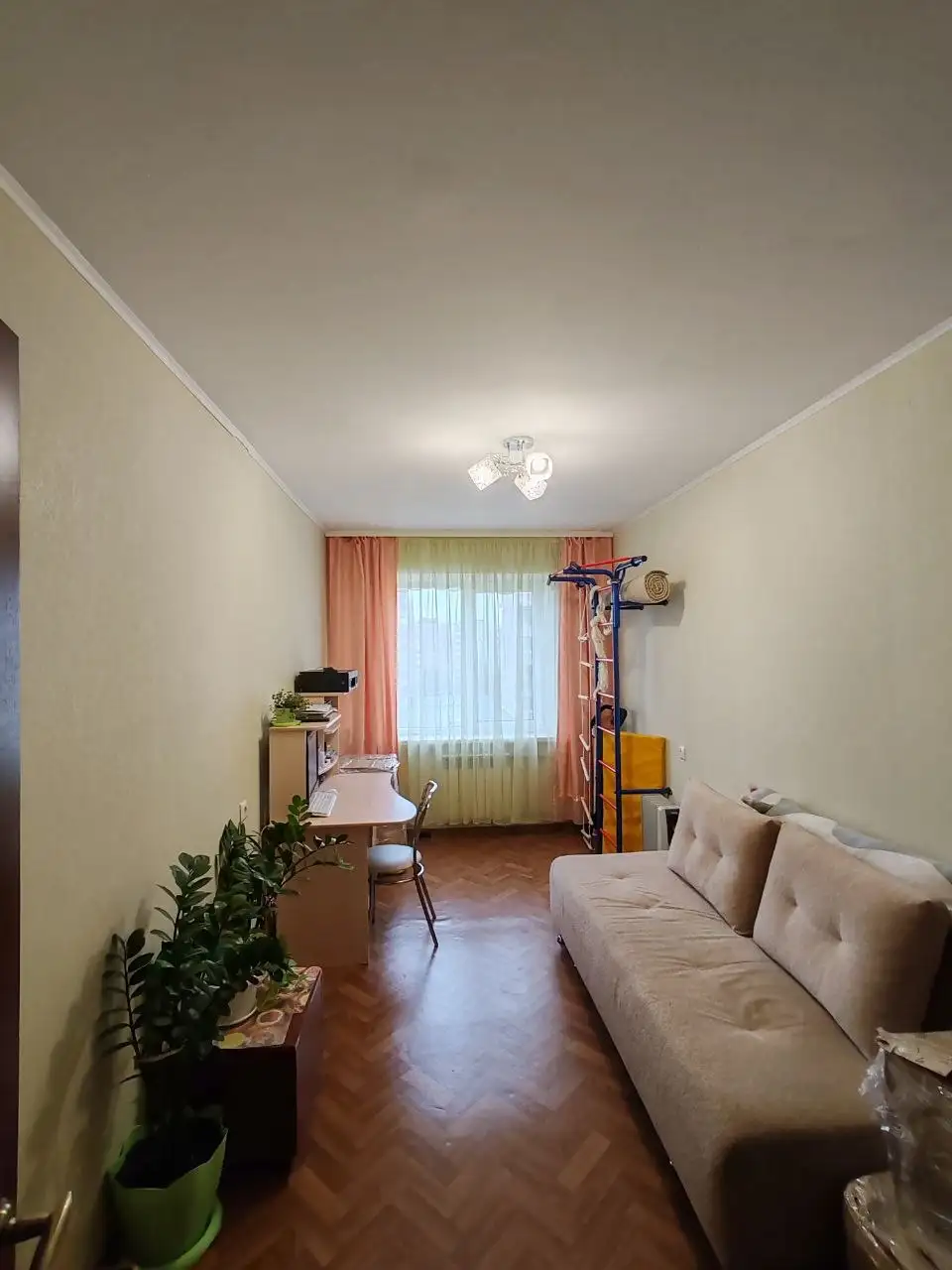 Продажа 4-х комнатной квартиры на Спортивной - Квартиры (Недвижимость) в Белгород