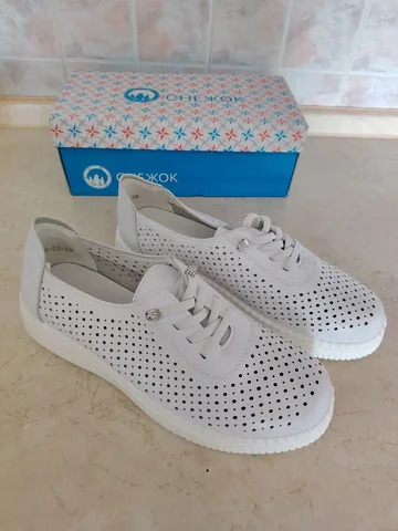 Кроссовки новые летние размер 38 - Головные уборы в Белгород