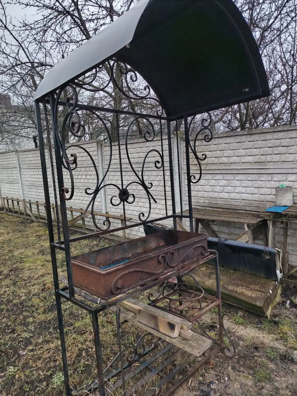 Продам мангал с аксессуарами - Барахолка в Таврово