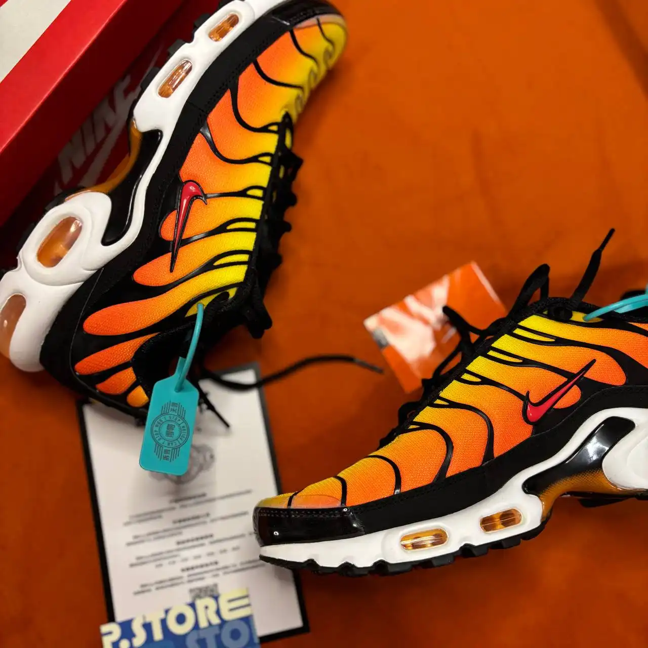 Nike Air Max TN Plus 'Sunset' размер 9.5 US / 43 EUR