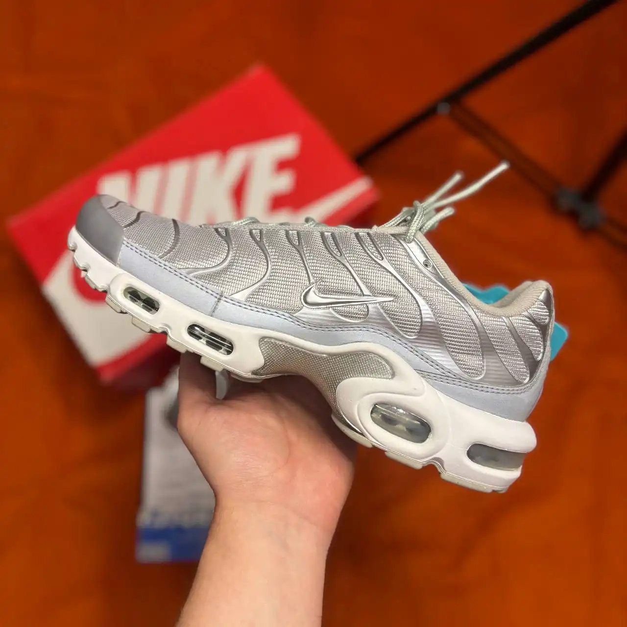Nike Air Max TN Plus Metallic Silver в наличии в Пензе