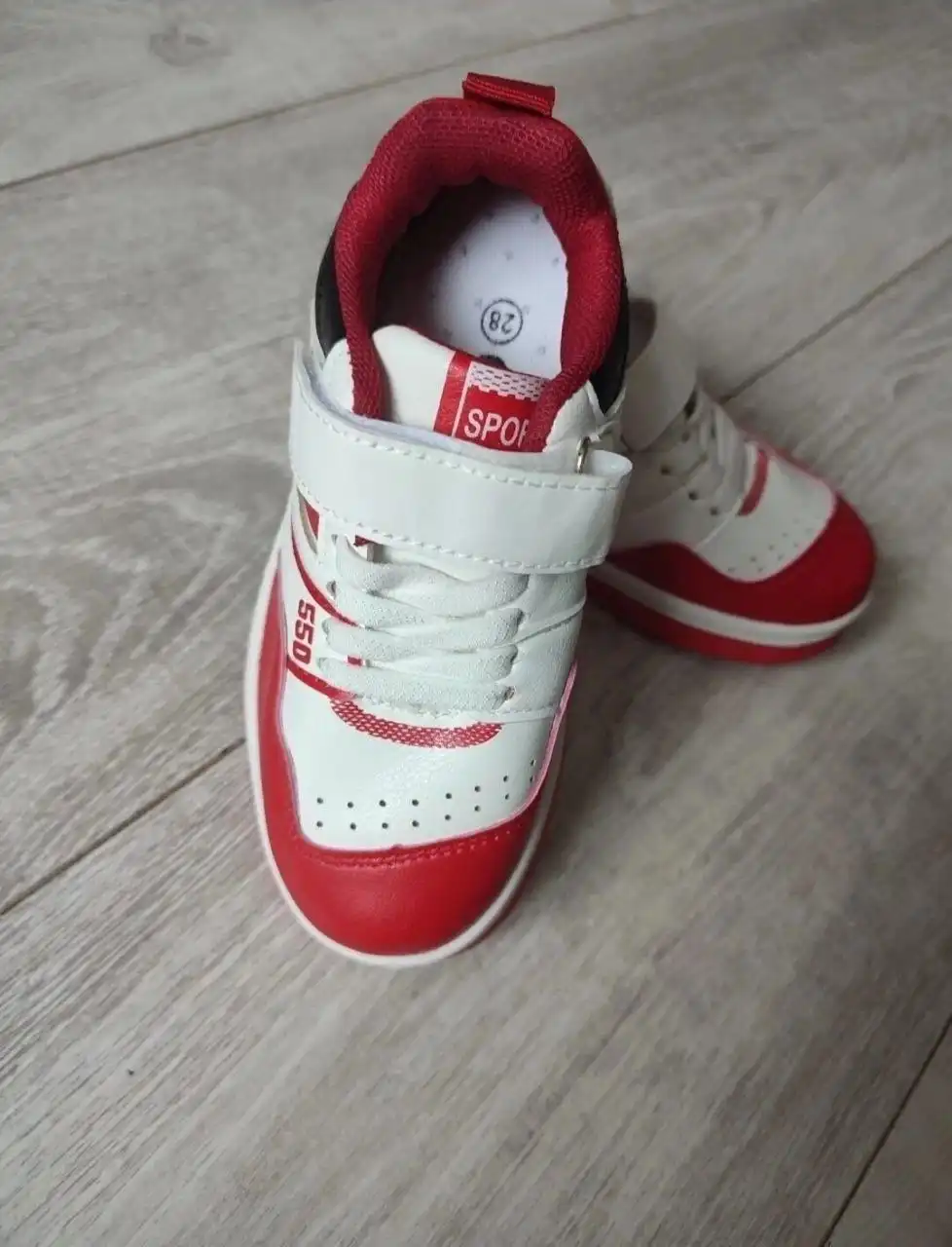 Кроссовки 28 размер